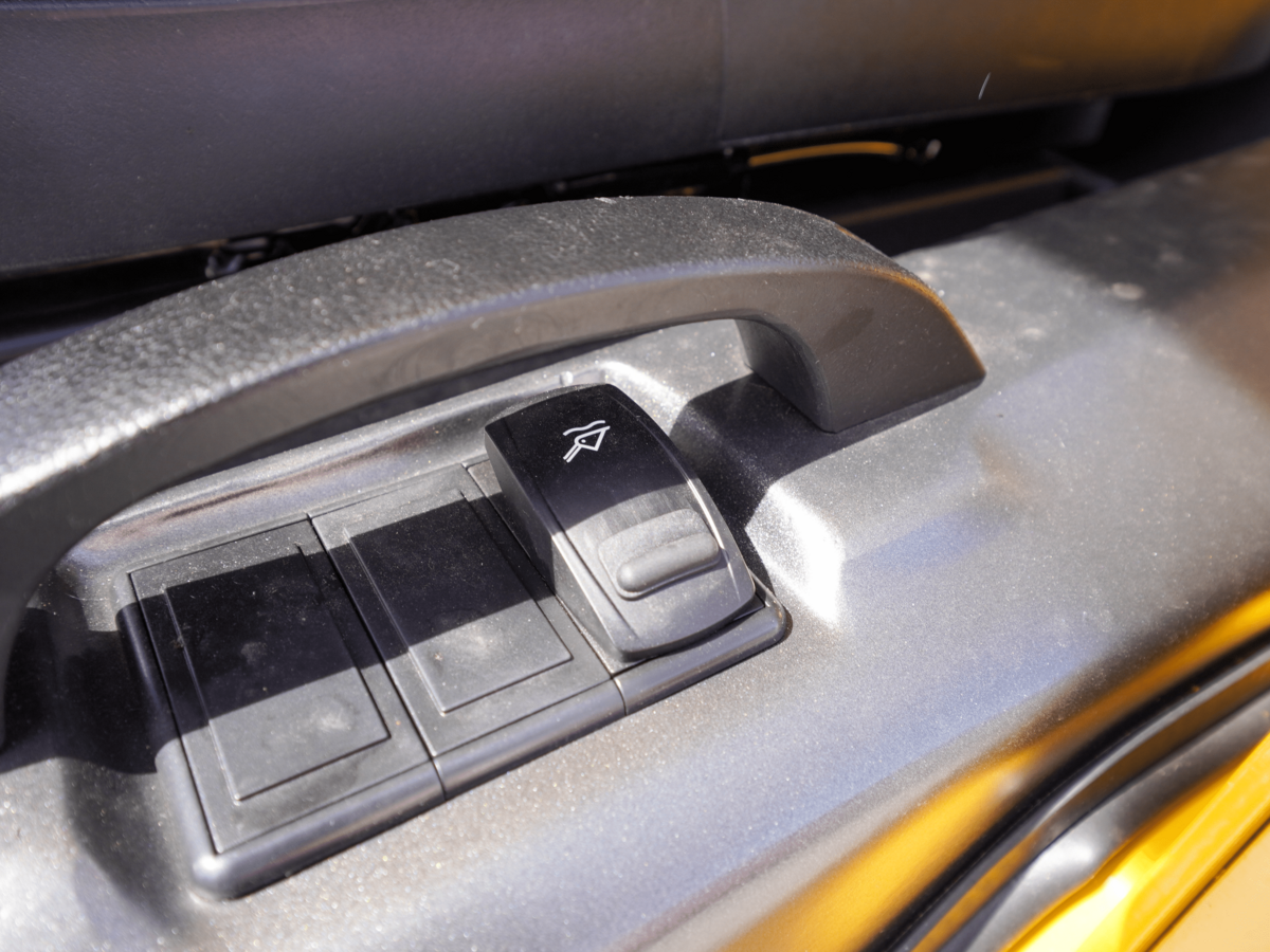 W11 L 2026 details-27